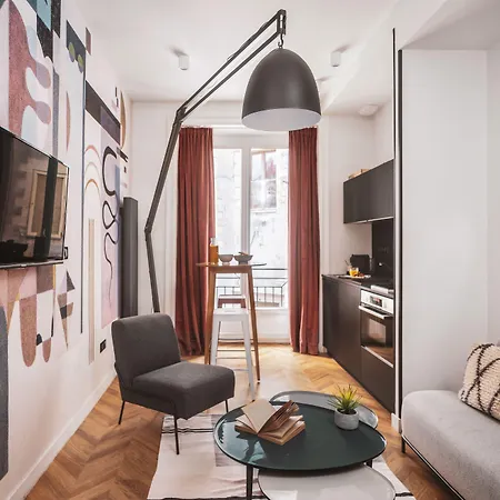 Place Royale - Maisons Du Monde & *