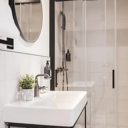 Place Royale - Maisons Du Monde & Suites *